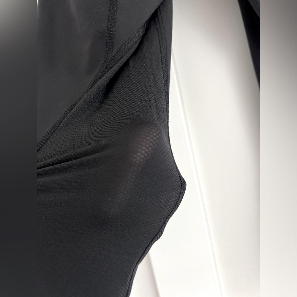 Lululemon Mesh Leggings - Picture 10 of 13
